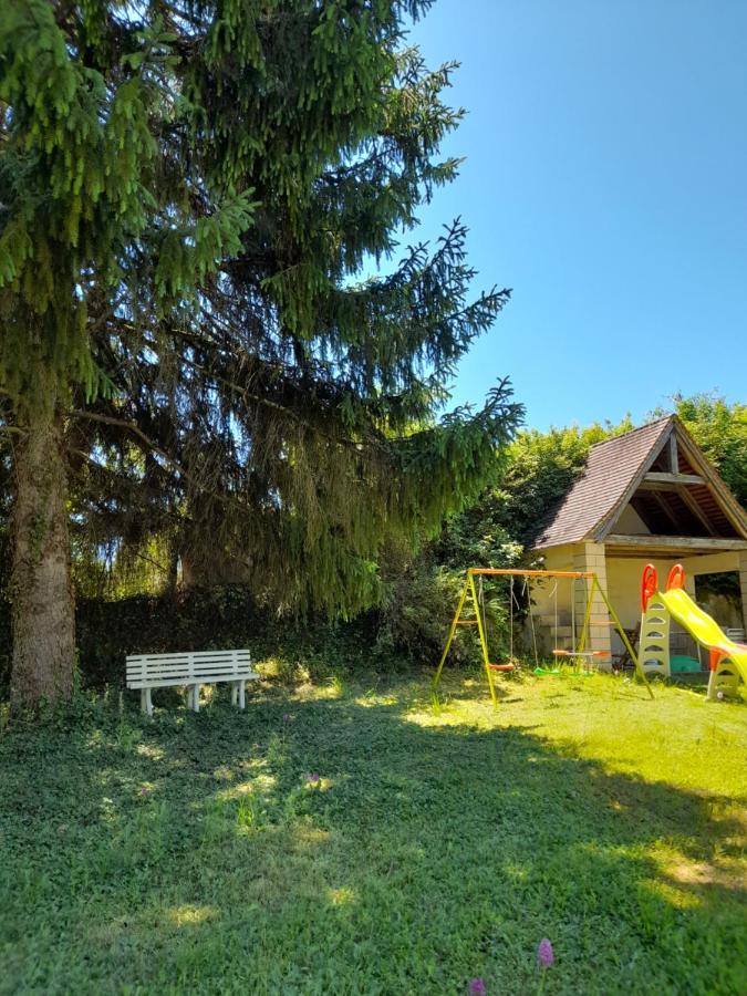 Maison Dans Ecrin De Verdure En Perigord Noir Saint-Cyprien  Exteriér fotografie